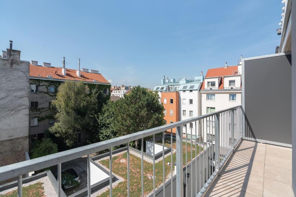 Apartment Neu Und Hell In Zentraler Ruhelage Mit Parkplatz