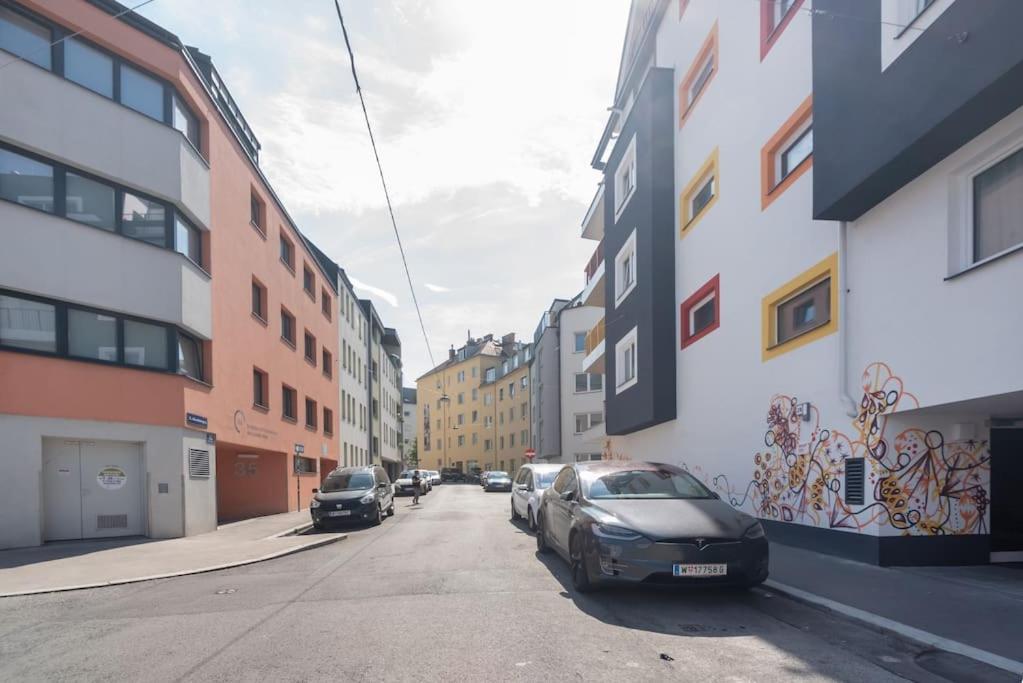 Neu Und Hell In Zentraler Ruhelage Mit Parkplatz Apartamento
