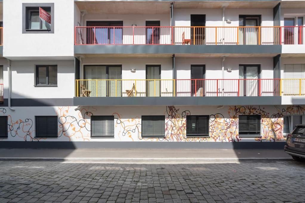 Apartamento Neu Und Hell In Zentraler Ruhelage Mit Parkplatz *